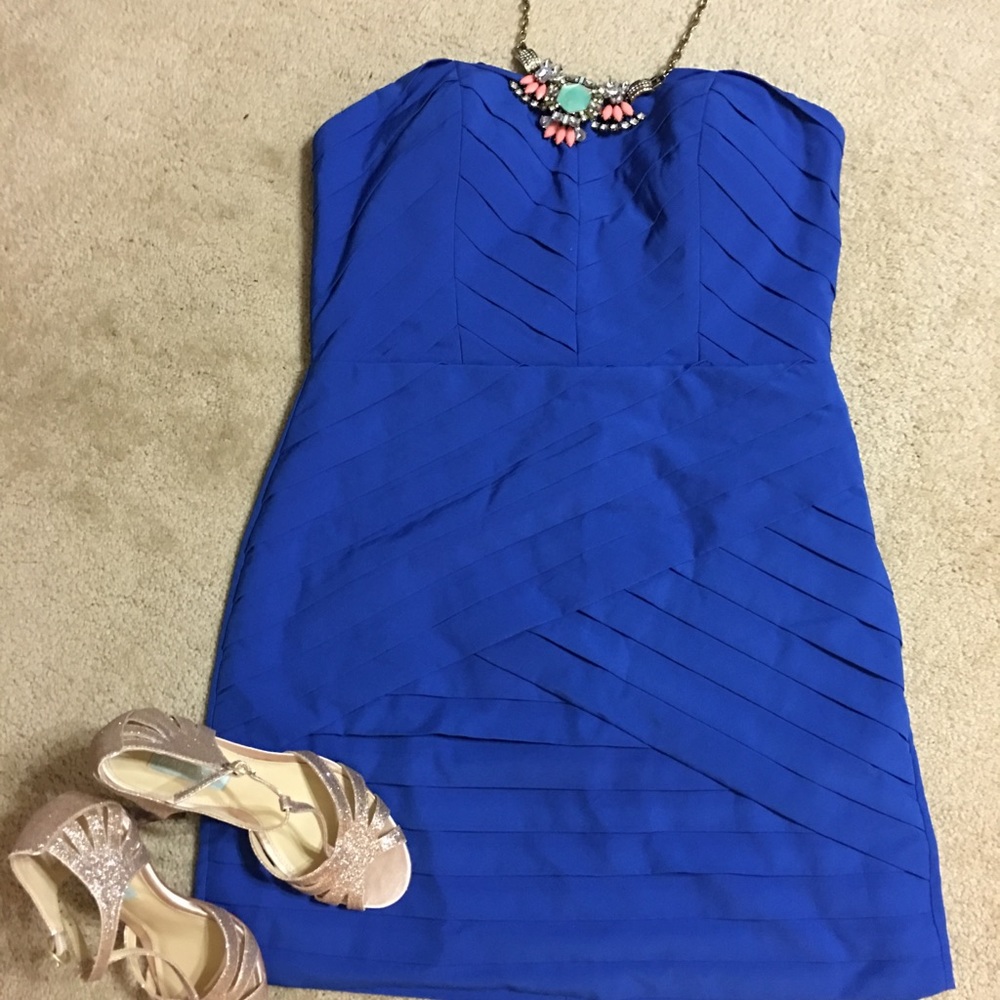 Strapless dress